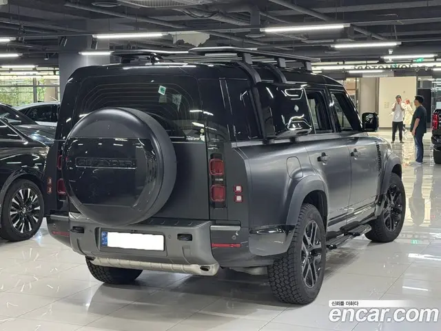 Land Rover Defender 2024 3.0 автомат (гидро), миниатюра 4 Land Rover Defender 2024 3.0 автомат (гидро), миниатюра 4