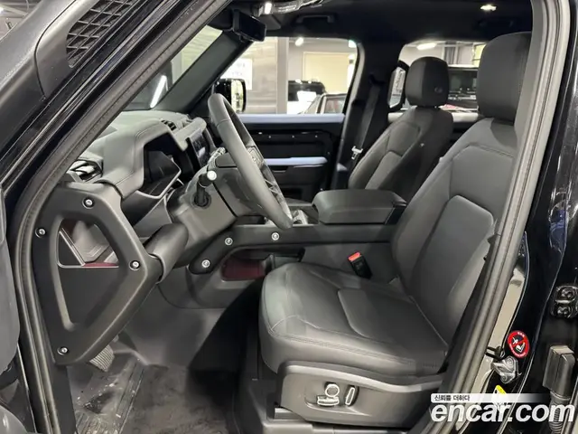 Land Rover Defender 2024 3.0 автомат (гидро), миниатюра 8 Land Rover Defender 2024 3.0 автомат (гидро), миниатюра 8