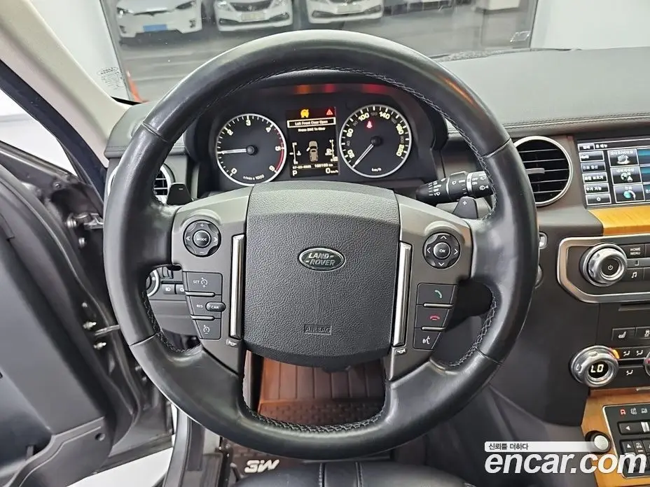 Land Rover Discovery 2014 3.0 автомат (гидро), фото 9
