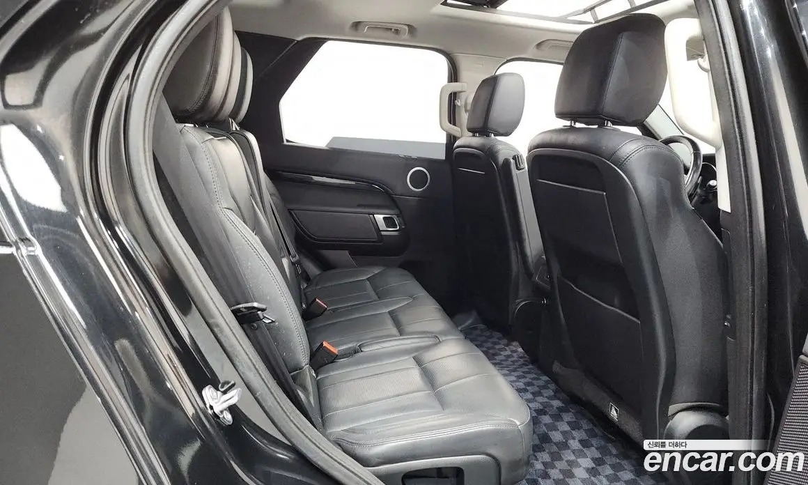 Land Rover Discovery 2018 2.0 автомат (гидро), фото 11
