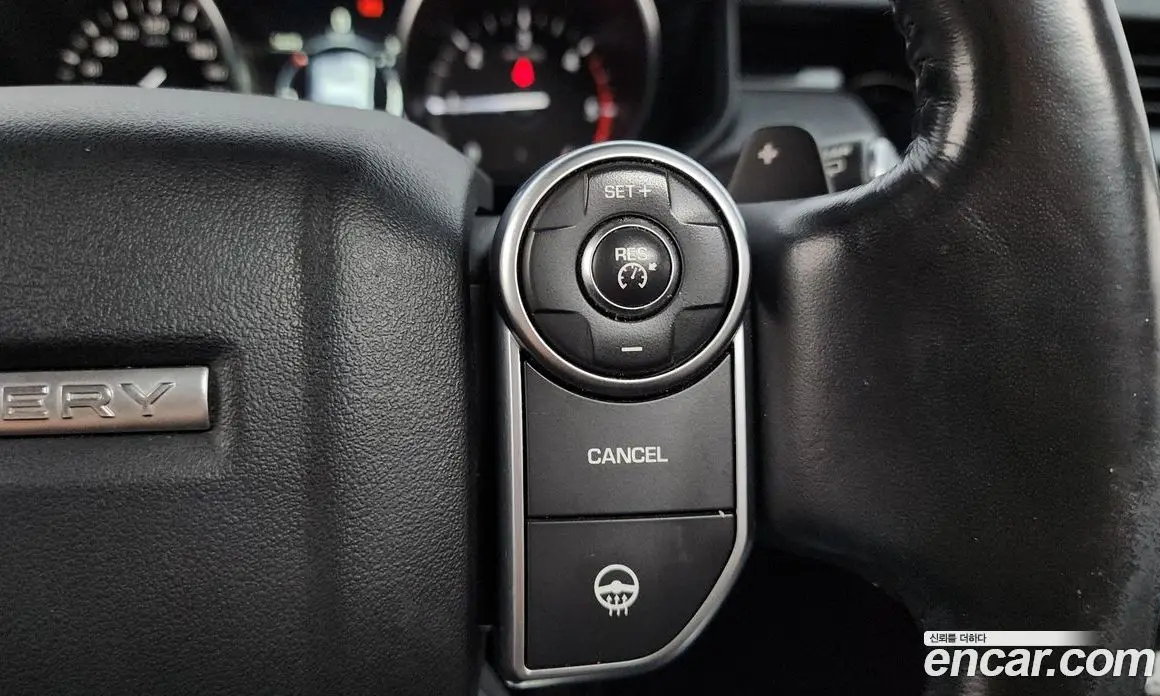 Land Rover Discovery 2018 2.0 автомат (гидро), фото 18
