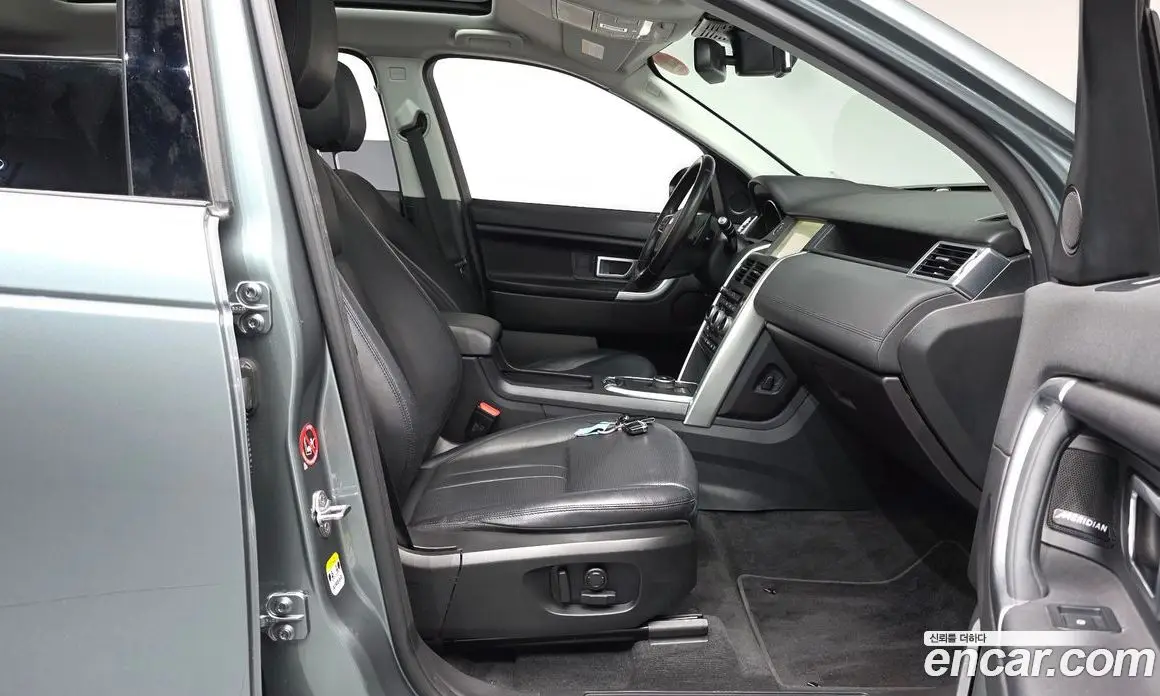 Land Rover Discovery Sport 2017 2.0 автомат (гидро), фото 16