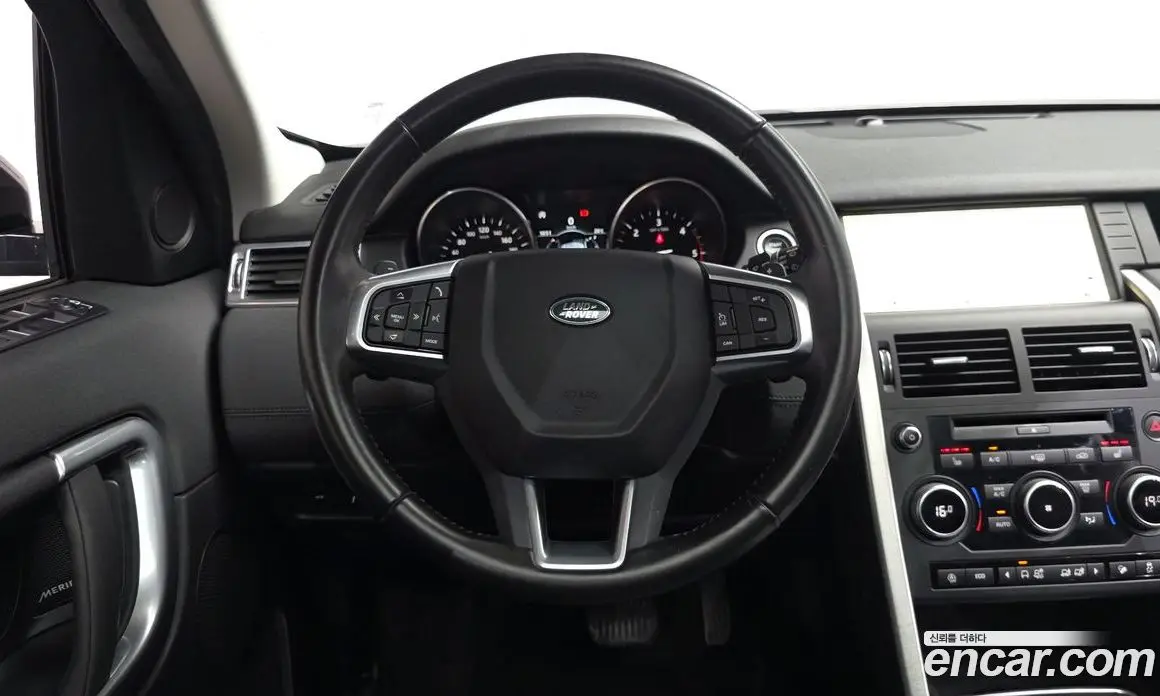 Land Rover Discovery Sport 2017 2.0 автомат (гидро), фото 18