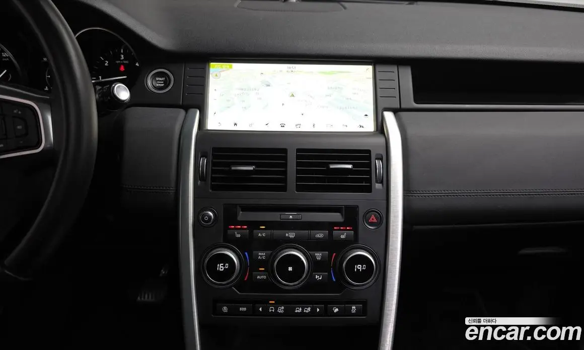 Land Rover Discovery Sport 2017 2.0 автомат (гидро), фото 19