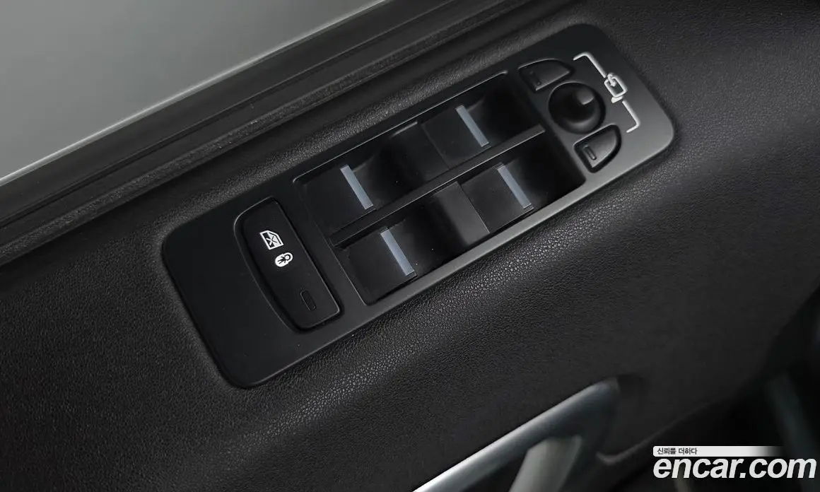 Land Rover Discovery Sport 2017 2.0 автомат (гидро), фото 30