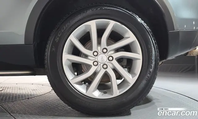 Land Rover Discovery Sport 2017 2.0 автомат (гидро), миниатюра 7