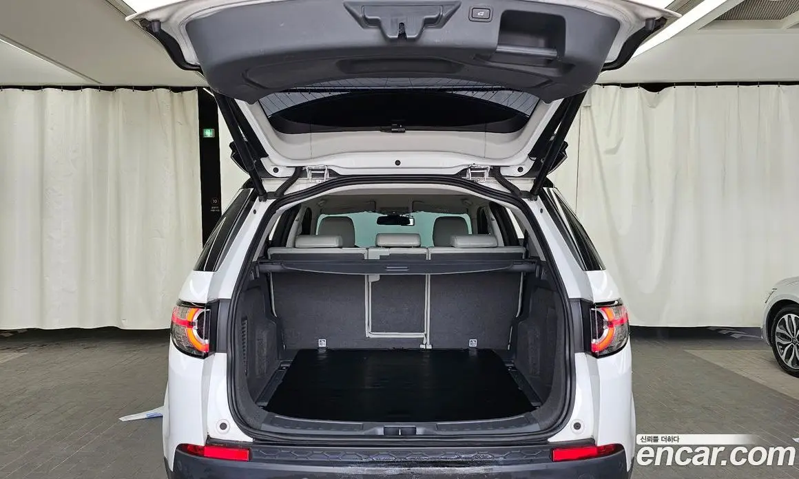 Land Rover Discovery Sport 2017 2.0 автомат (гидро), фото 20