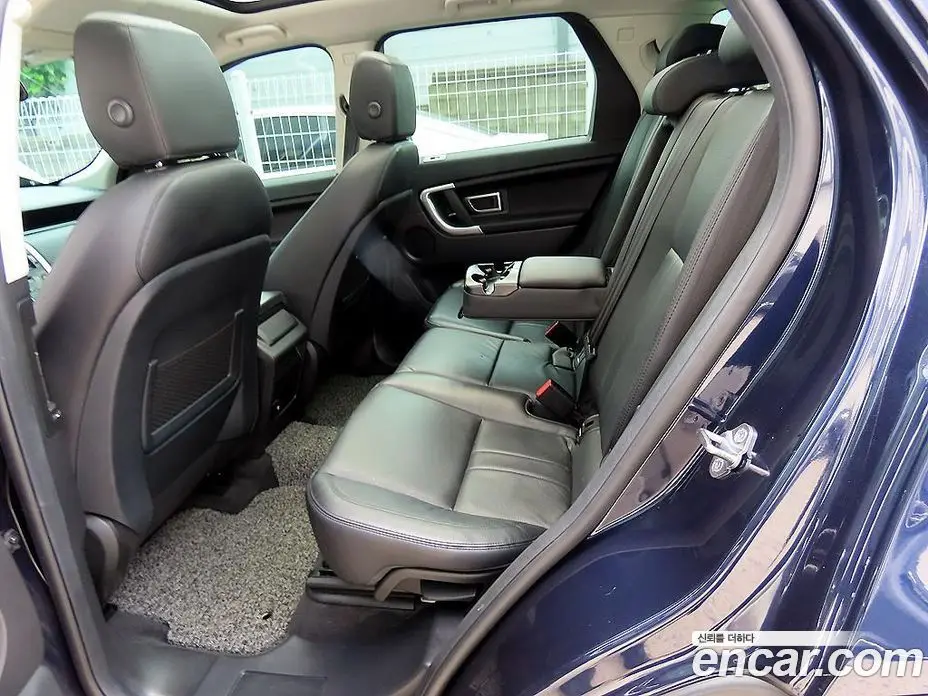 Land Rover Discovery Sport 2019 2.0 автомат (гидро), фото 6