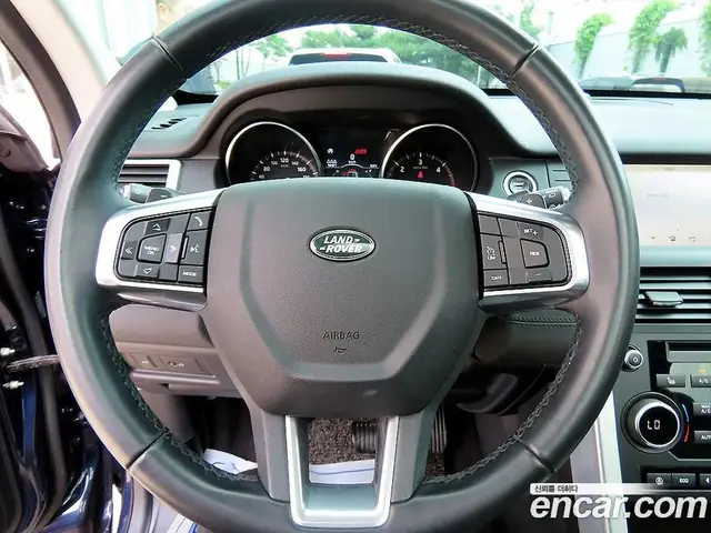 Land Rover Discovery Sport 2019 2.0 автомат (гидро), миниатюра 8