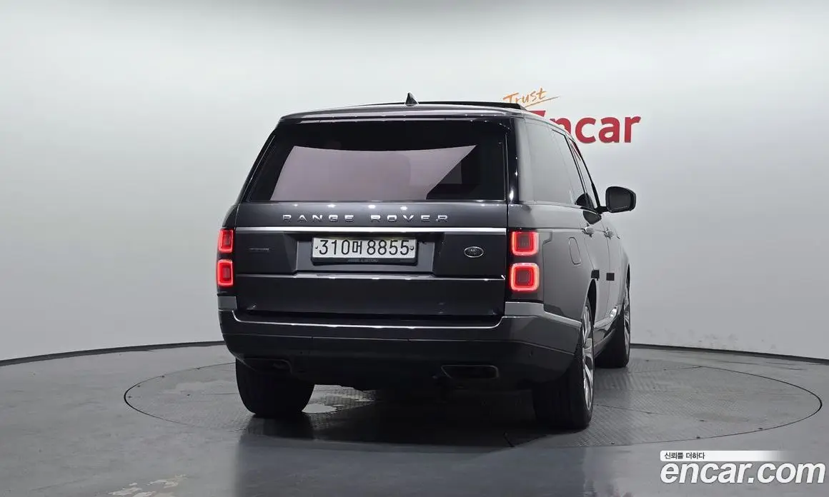 Land Rover Range Rover 2018 4.4 автомат (гидро), фото 4