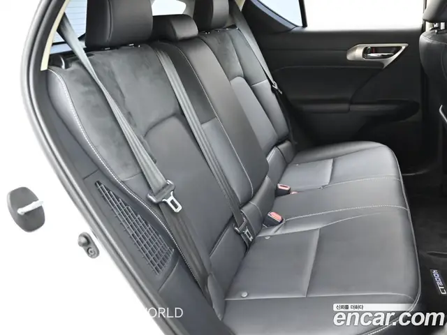 Lexus CT200h 2018 1.8 автомат (гидро), миниатюра 12