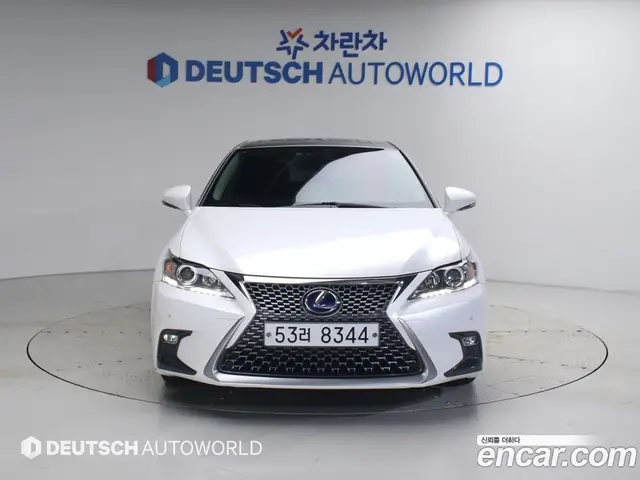 Lexus CT200h 2018 1.8 автомат (гидро), миниатюра 3