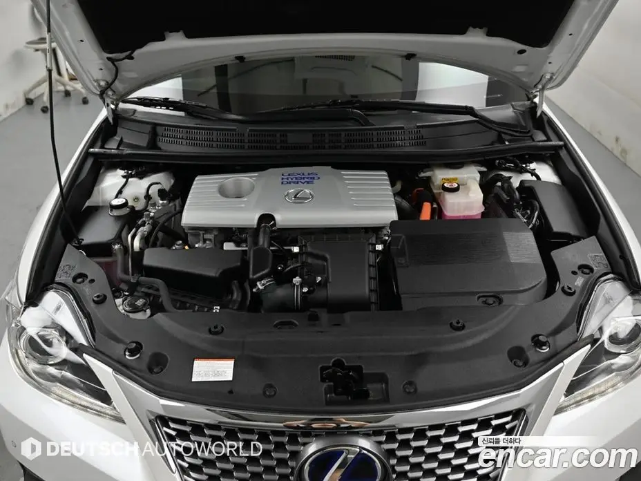 Lexus CT200h 2018 1.8 автомат (гидро), фото 6