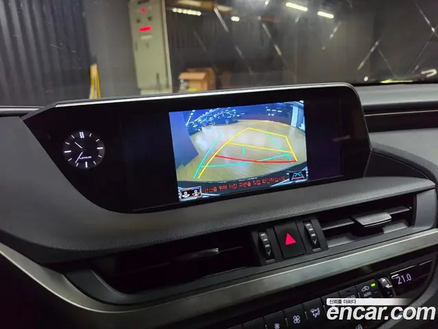 Lexus ES 2020 2.5 автомат (вариатор), миниатюра 12