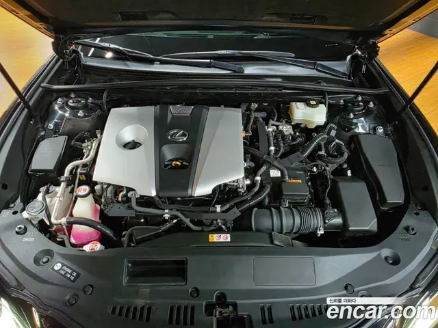 Lexus ES 2020 2.5 автомат (вариатор), миниатюра 6