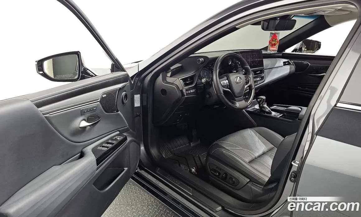 Lexus ES 2021 2.5 автомат (гидро), фото 13