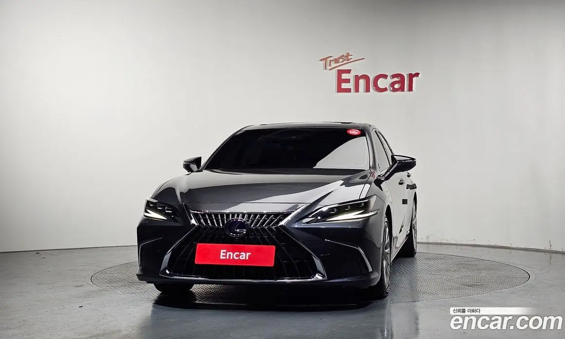 Lexus ES 2021 2.5 автомат (гидро), фото 3