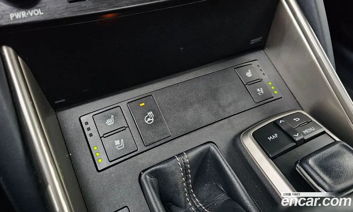 Lexus IS 2017 2.0 автомат (гидро), фото 12