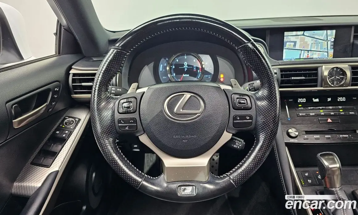 Lexus IS 2017 2.0 автомат (гидро), фото 13