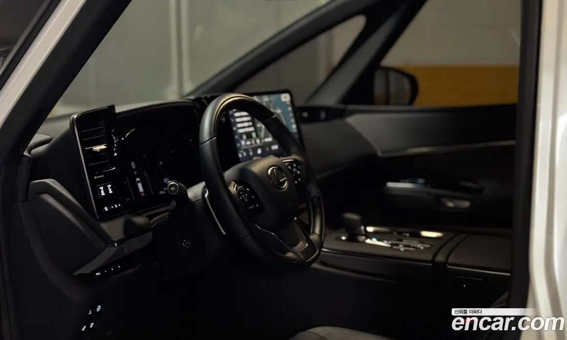 Lexus LM 2024 2.4 автомат (гидро), фото 20