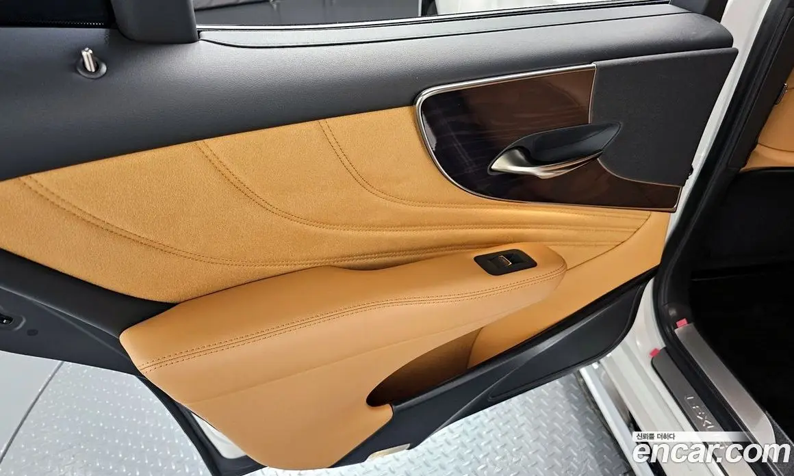 Lexus LS 2022 3.4 автомат (гидро), фото 15