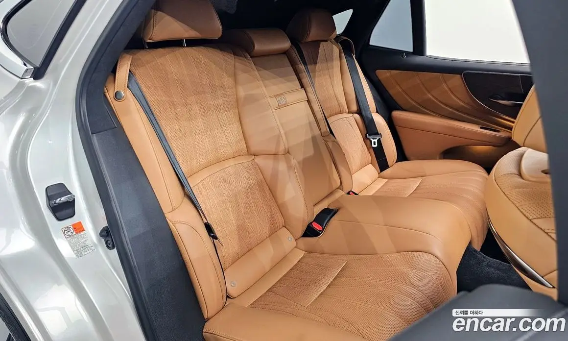 Lexus LS 2022 3.4 автомат (гидро), фото 18