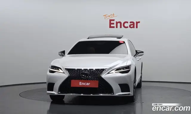 Lexus LS 2022 3.4 автомат (гидро), миниатюра 3