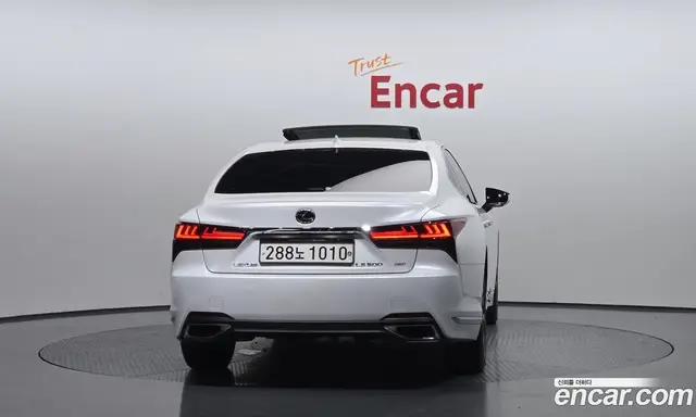 Lexus LS 2022 3.4 автомат (гидро), миниатюра 4