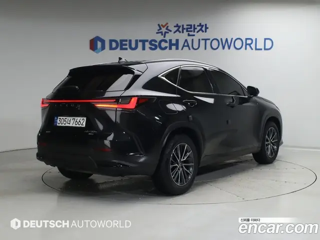 Lexus NX 2023 2.5 автомат (гидро), миниатюра 2