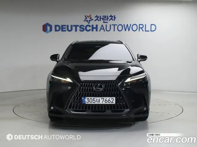 Lexus NX 2023 2.5 автомат (гидро), миниатюра 3