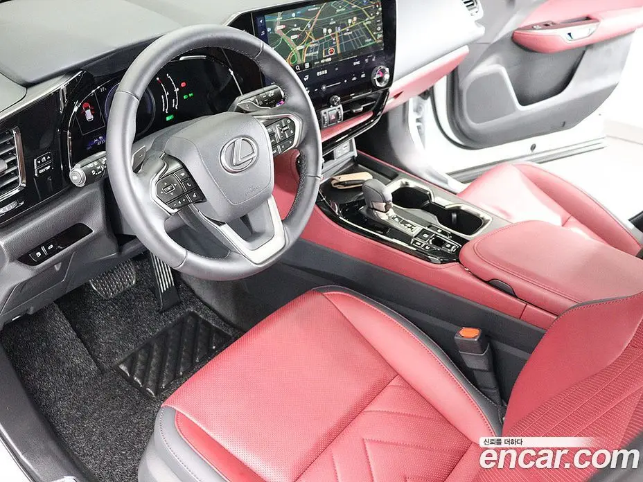 Lexus NX 2025 2.5 автомат (гидро), фото 16