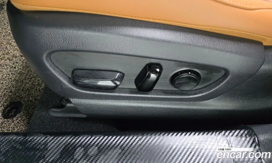 Lexus UX 2019 2.0 автомат (гидро), фото 31