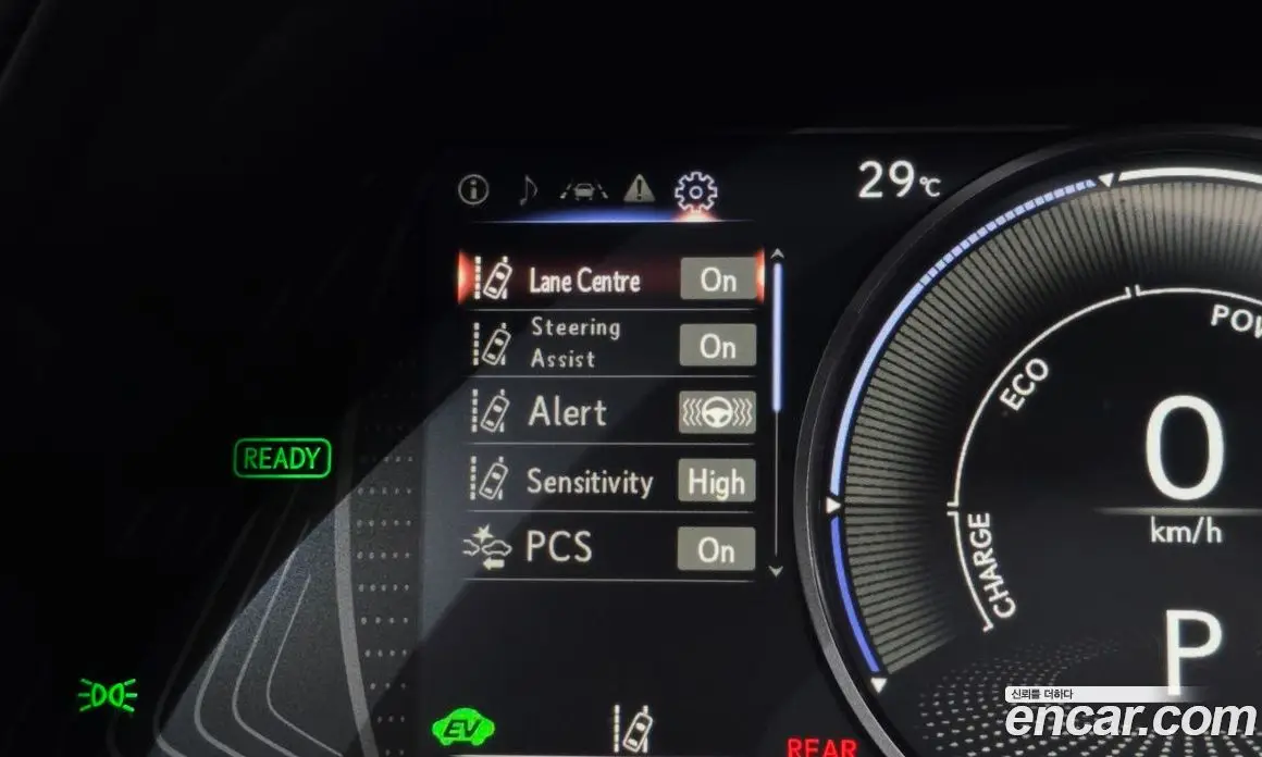 Lexus UX 2019 2.0 автомат (гидро), фото 32
