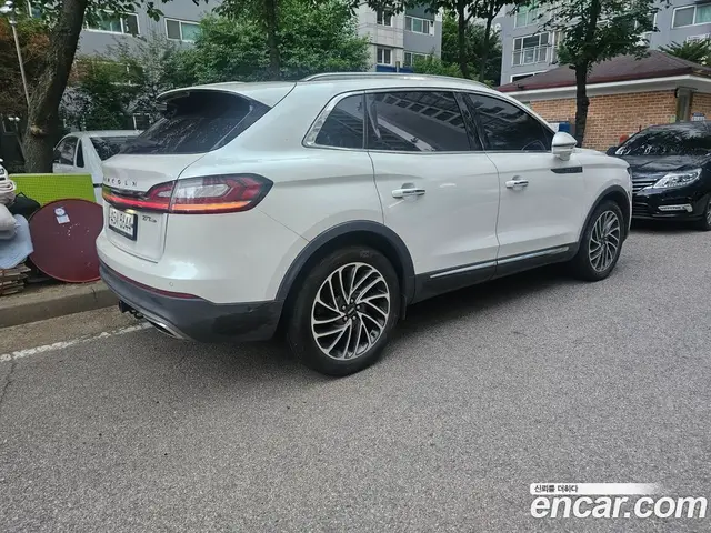 Lincoln Nautilus 2019 2.7 автомат (гидро), миниатюра 3