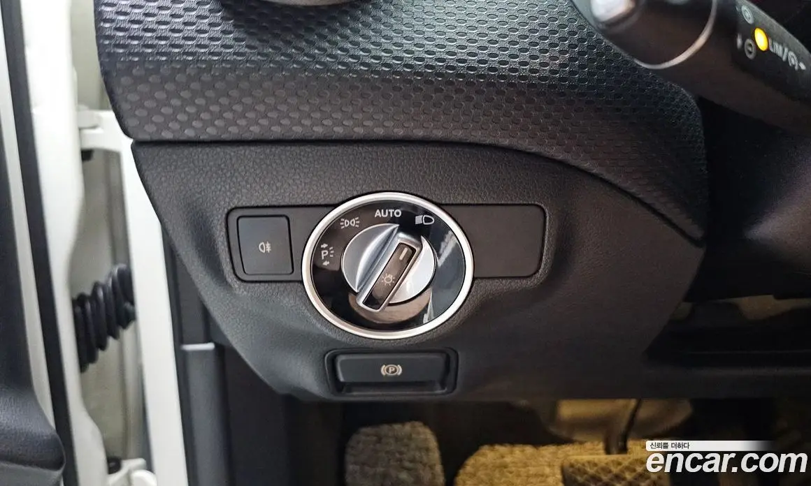 Mercedes-Benz A-Class 2018 1.6 автомат (гидро), фото 17
