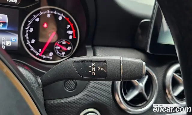 Mercedes-Benz A-Class 2018 1.6 автомат (гидро), миниатюра 9