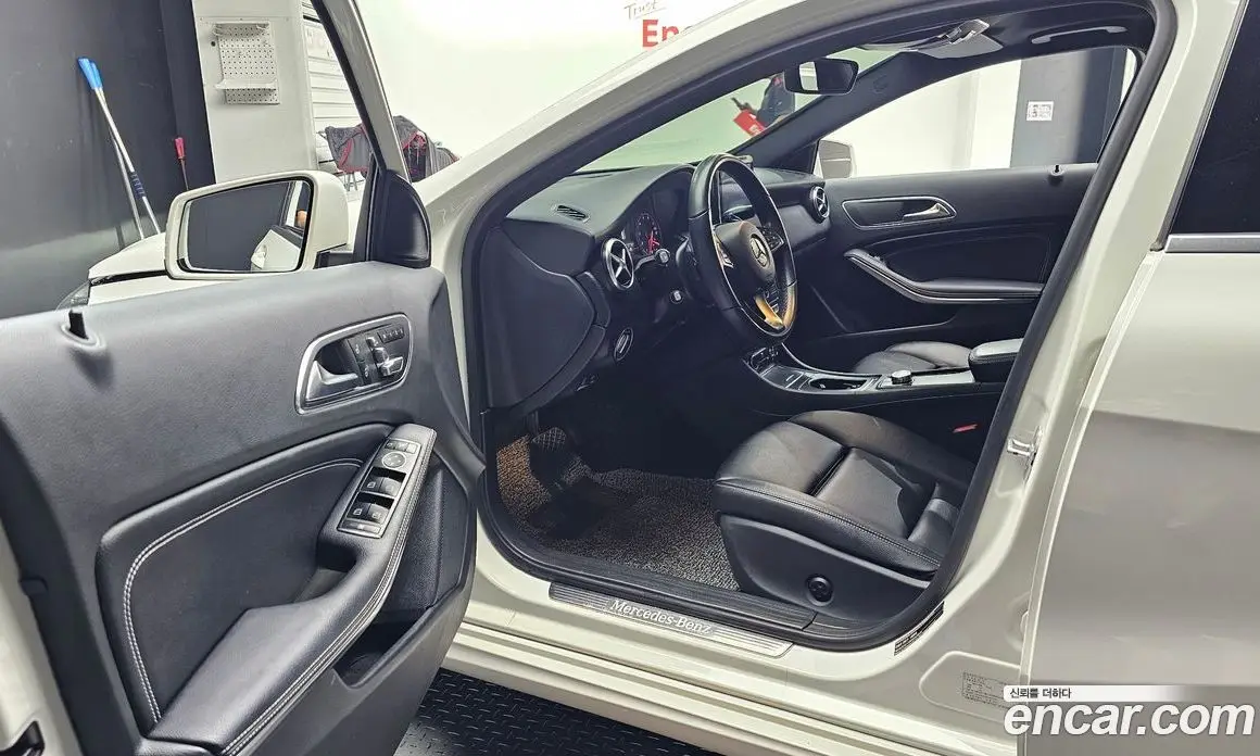 Mercedes-Benz A-Class 2018 1.6 автомат (гидро), фото 10