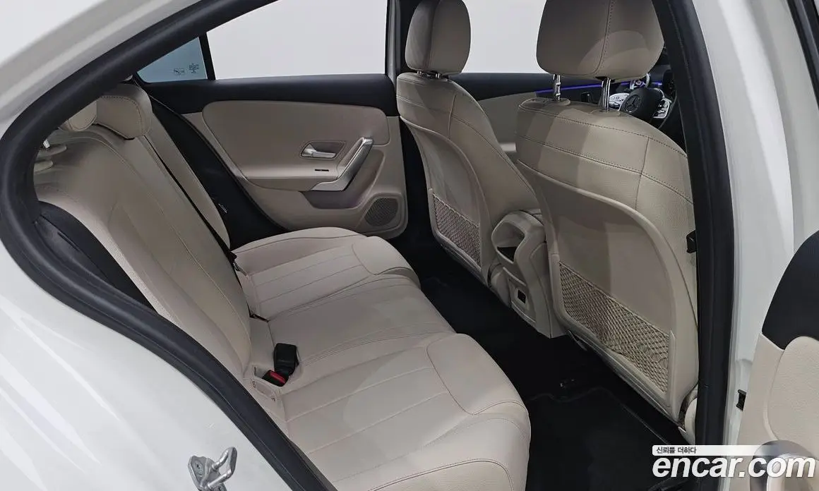 Mercedes-Benz A-Class 2021 2.0 автомат (гидро), фото 17