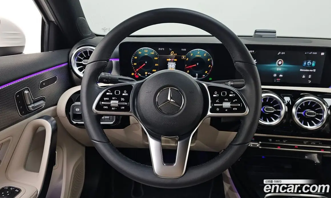 Mercedes-Benz A-Class 2021 2.0 автомат (гидро), фото 18