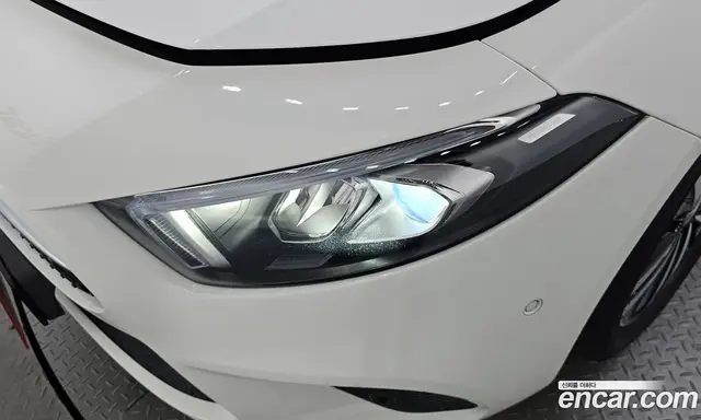 Mercedes-Benz A-Class 2021 2.0 автомат (гидро), миниатюра 7