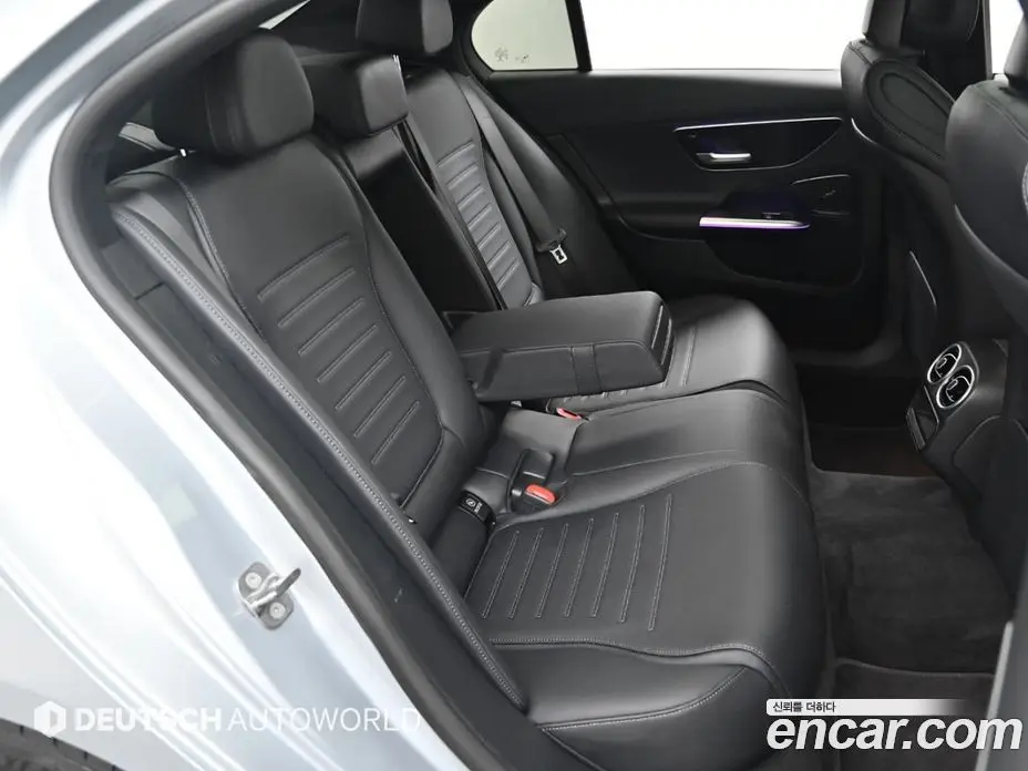 Mercedes-Benz C-Class 2023 2.0 автомат (гидро), фото 12
