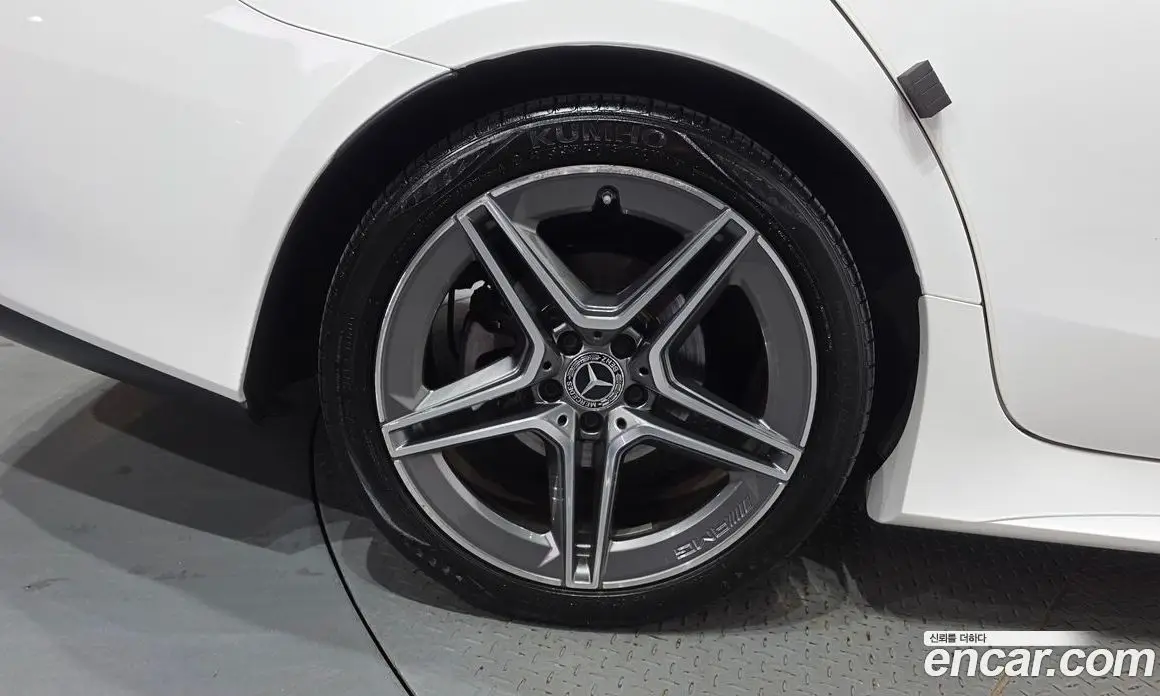 Mercedes-Benz CLS-Class 2022 2.0 автомат (гидро), фото 5