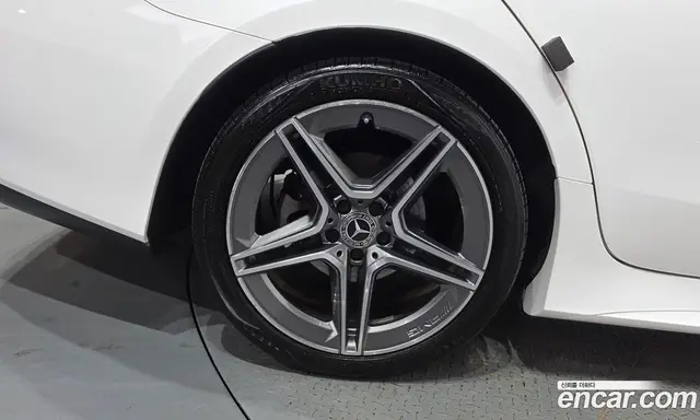 Mercedes-Benz CLS-Class 2022 2.0 автомат (гидро), миниатюра 5