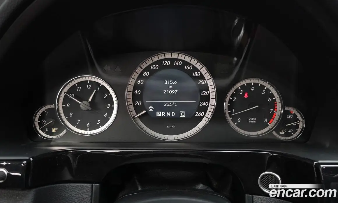 Mercedes-Benz E-Class 2010 1.8 автомат (гидро), фото 10