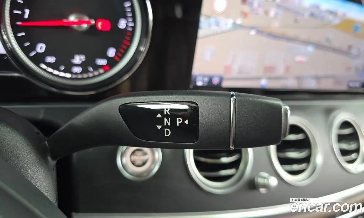 Mercedes-Benz E-Class 2017 1.9 автомат (гидро), фото 9