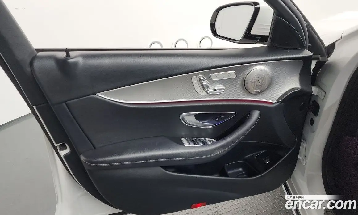 Mercedes-Benz E-Class 2019 2.0 автомат (гидро), фото 14