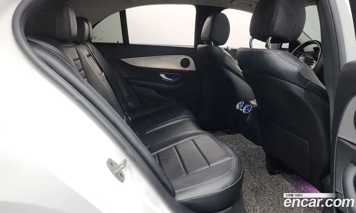 Mercedes-Benz E-Class 2019 2.0 автомат (гидро), фото 17
