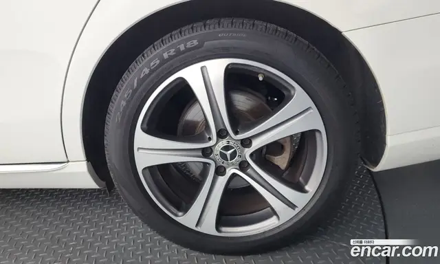 Mercedes-Benz E-Class 2019 2.0 автомат (гидро), миниатюра 7