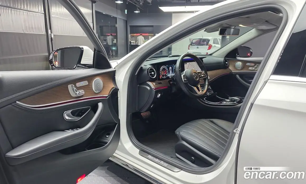Mercedes-Benz E-Class 2020 2.0 автомат (гидро), фото 13