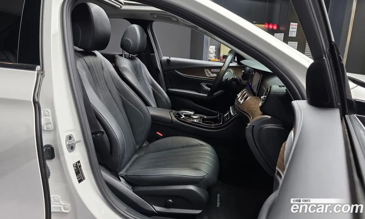 Mercedes-Benz E-Class 2020 2.0 автомат (гидро), фото 17